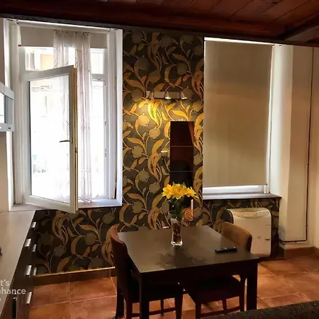 Spacious In Center بودابست